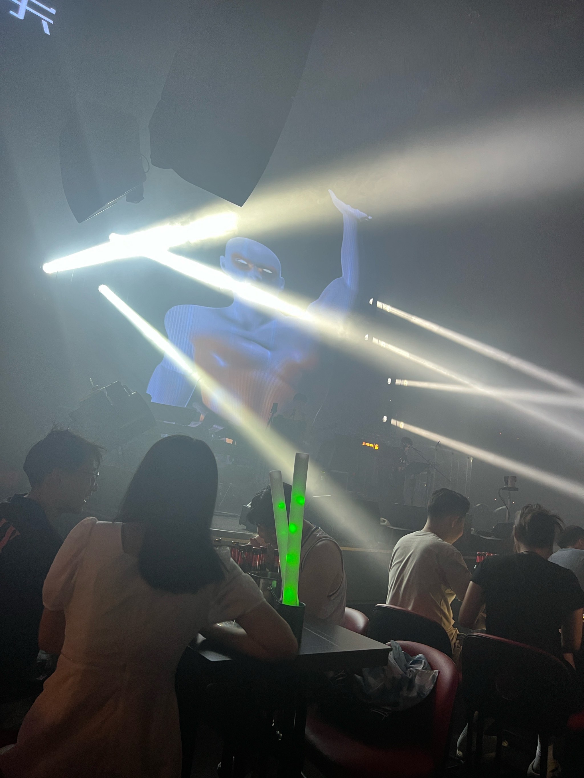 宜昌KTV订房商务ktv跟片场区别解析-猇亭区KTV订房